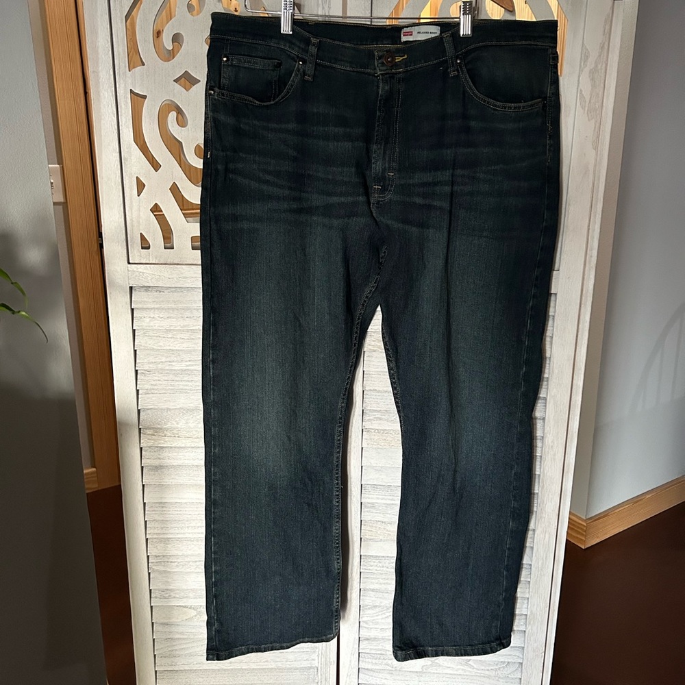 Wrangler Relaxed Boot Jeans